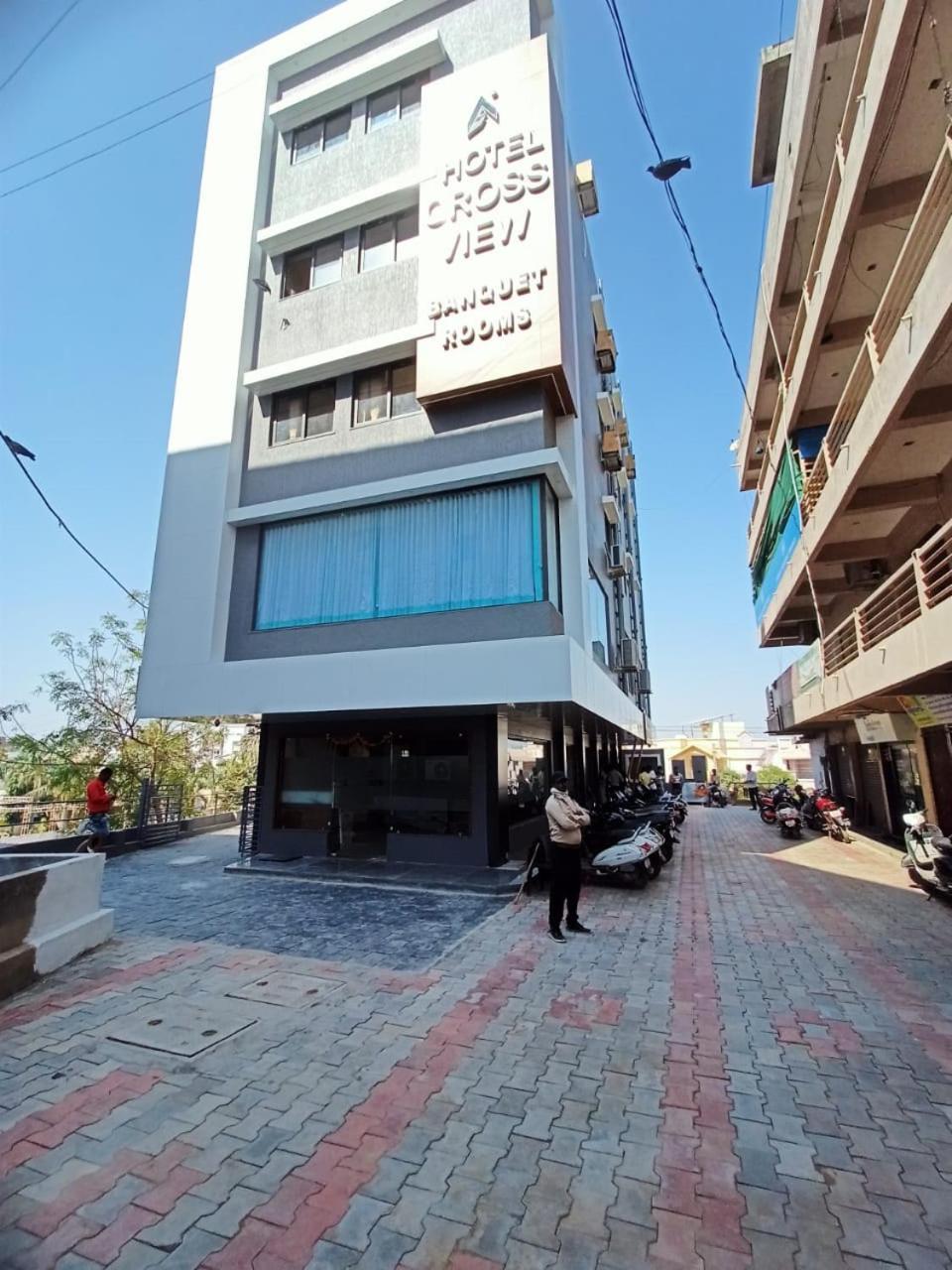 Hotel Crossview Palanpur Eksteriør billede